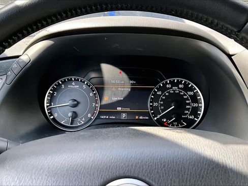 Used 2022 Nissan Armada SV w/ SV Appearance Package RWD image 26