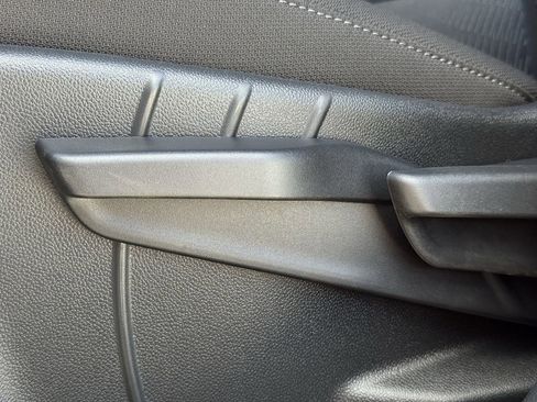 New 2026 Chevrolet Equinox LT w/ Safety and Technology Package FWD image 20