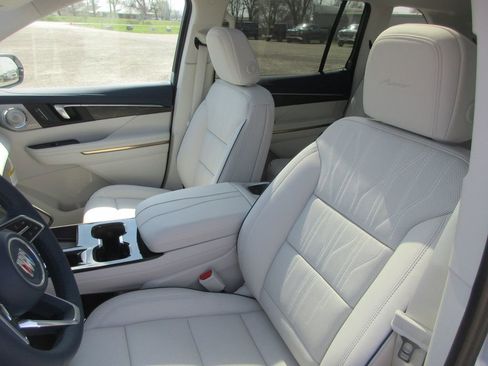 New 2026 Buick Enclave Avenir w/ Super Cruise Package image 12