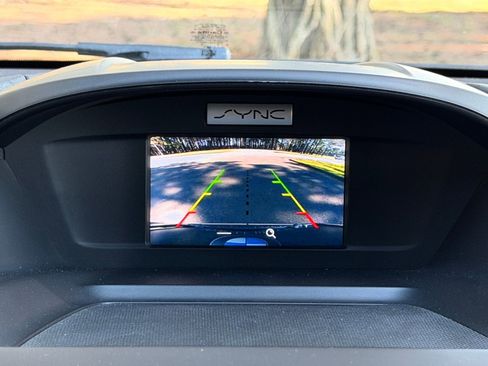 Used 2017 Ford Escape SE image 4