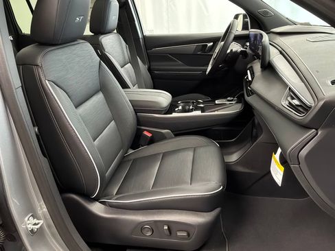 New 2026 Buick Enclave Sport Touring w/ Power Package FWD image 32
