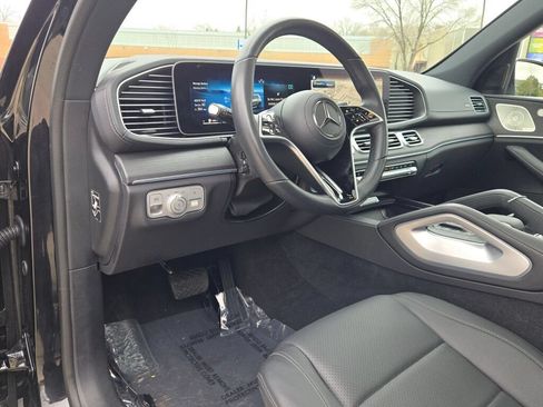 Used 2025 Mercedes-Benz GLS 450 4MATIC image 24