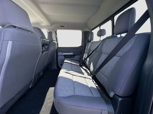 New 2026 Ford F350 4x4 Crew Cab DRW Super Duty image 16