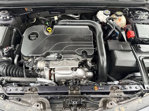 Used 2023 Chevrolet Malibu LT image 32