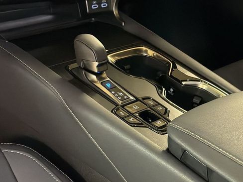 Used 2025 Lexus RX 350 Premium image 20