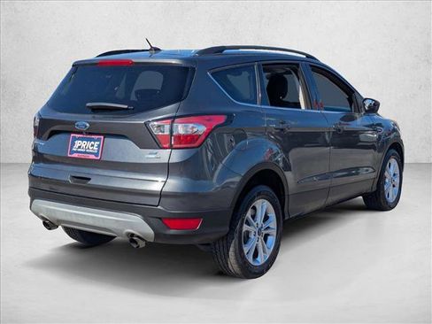 Used 2018 Ford Escape SE image 5