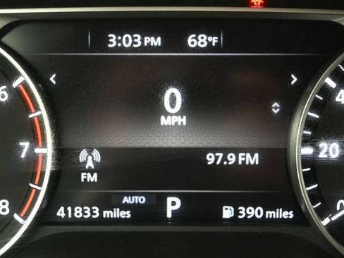 Used 2025 Nissan Rogue SV AWD/4WD image 12