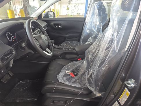 Used 2026 Honda HR-V EX-L image 13