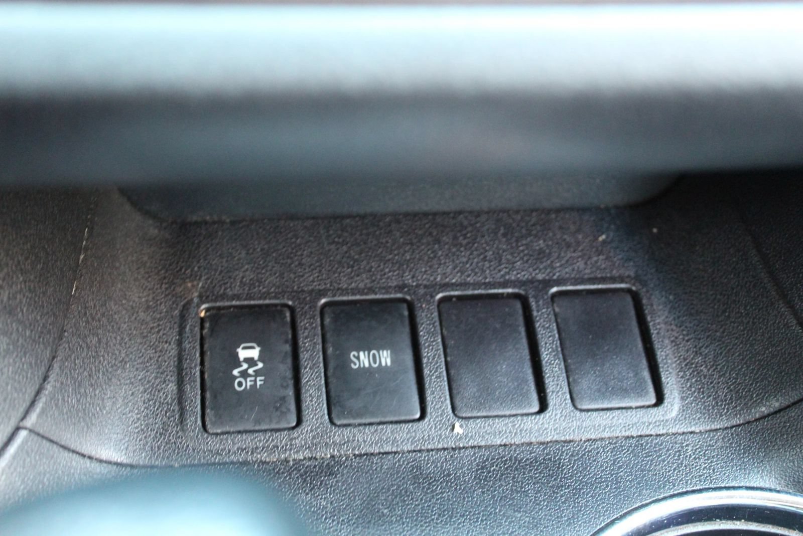 Used 2016 Toyota Highlander LE FWD image 26