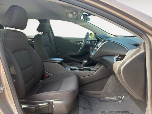 Used 2024 Chevrolet Malibu LT FWD image 14