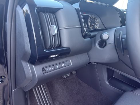 New 2026 Nissan Pathfinder SV AWD/4WD image 14