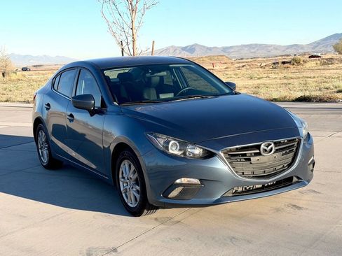 Used 2016 MAZDA MAZDA3 i Sport w/ Preferred Equipment Package image 3