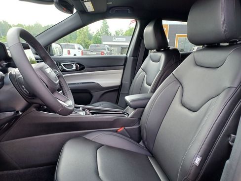 New 2026 Jeep Compass Limited AWD/4WD image 8