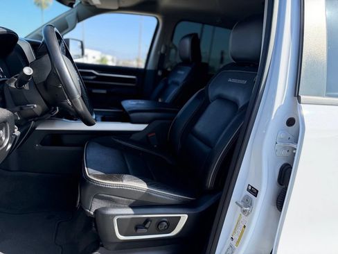 Used 2022 RAM 1500 Laramie AWD/4WD image 4