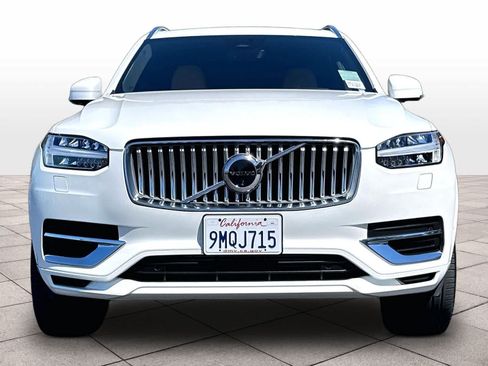 Used 2025 Volvo XC90 T8 Ultra w/ Protection Package Premier AWD/4WD image 3