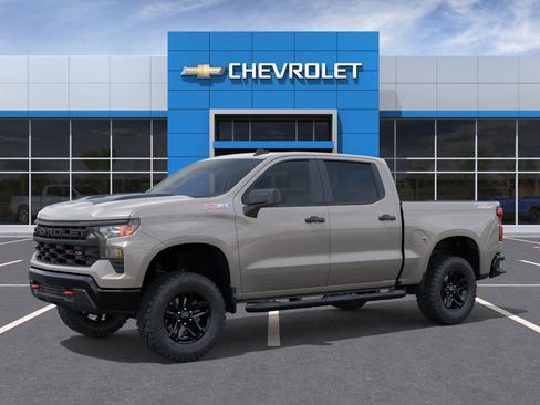 New 2026 Chevrolet Silverado 1500 Custom Trail Boss w/ LPO, Dark Essentials Package image 2