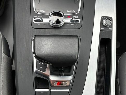 Used 2020 Audi SQ5 Prestige w/ Prestige Package image 34