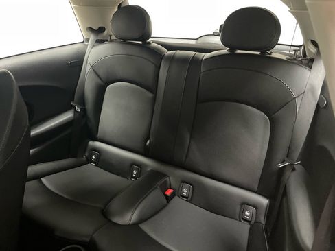 Used 2017 MINI Cooper S w/ Premium Package image 27