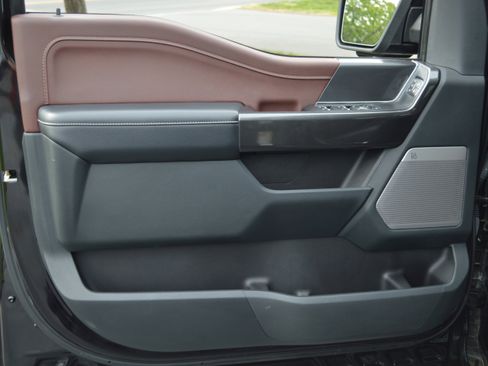 Used 2021 Ford F150 Lariat image 13