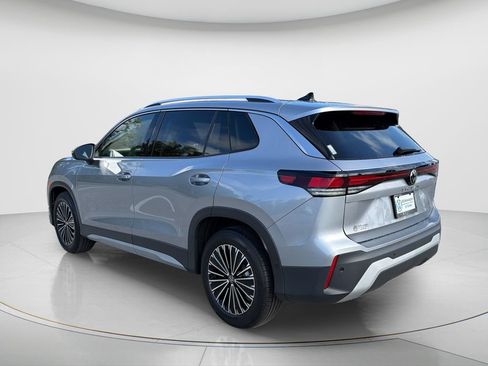 New 2026 Volkswagen Tiguan S FWD image 3