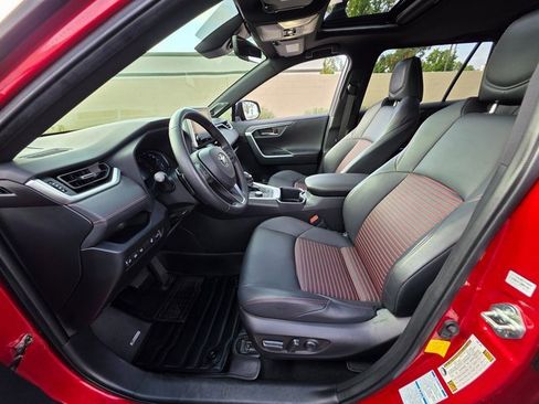 Used 2022 Toyota RAV4 XSE image 22