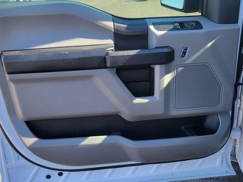 Used 2018 Ford F150 XL w/ Equipment Group 101A Mid RWD image 18