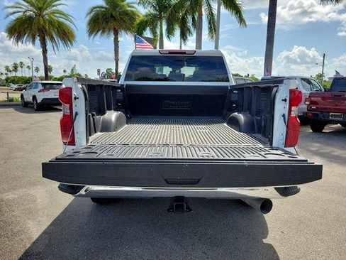 Used 2025 Chevrolet Silverado 2500 LT w/ Convenience Package AWD/4WD image 13