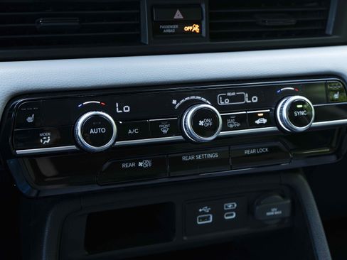 Used 2024 Honda Pilot EX-L image 33