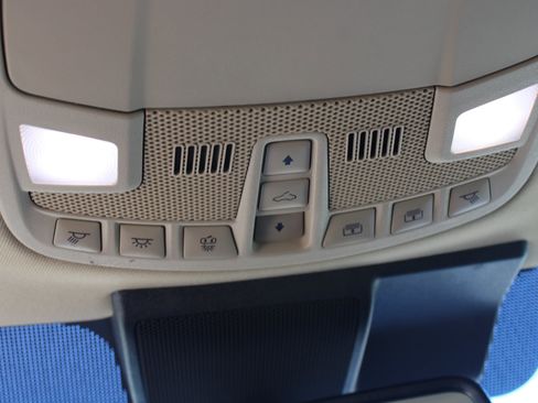 Used 2018 Ford F150 Lariat w/ Equipment Group 502A Luxury image 26