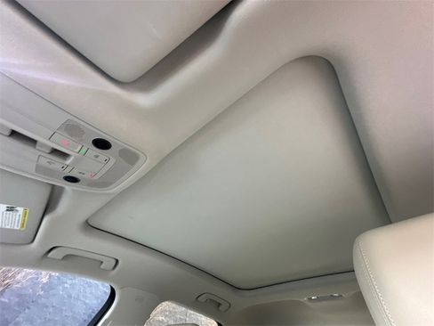 Used 2022 Audi Q3 2.0T Premium w/ Convenience Package image 7