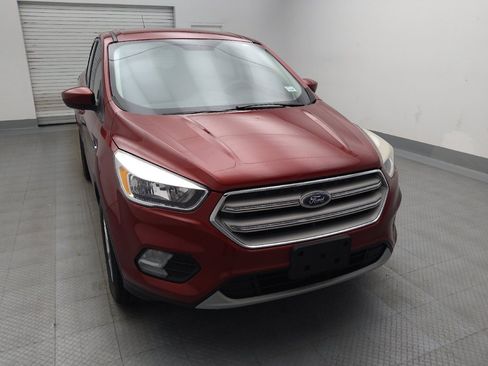 Used 2019 Ford Escape SE FWD image 14