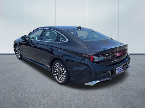 Certified 2025 Hyundai Sonata SEL FWD image 4