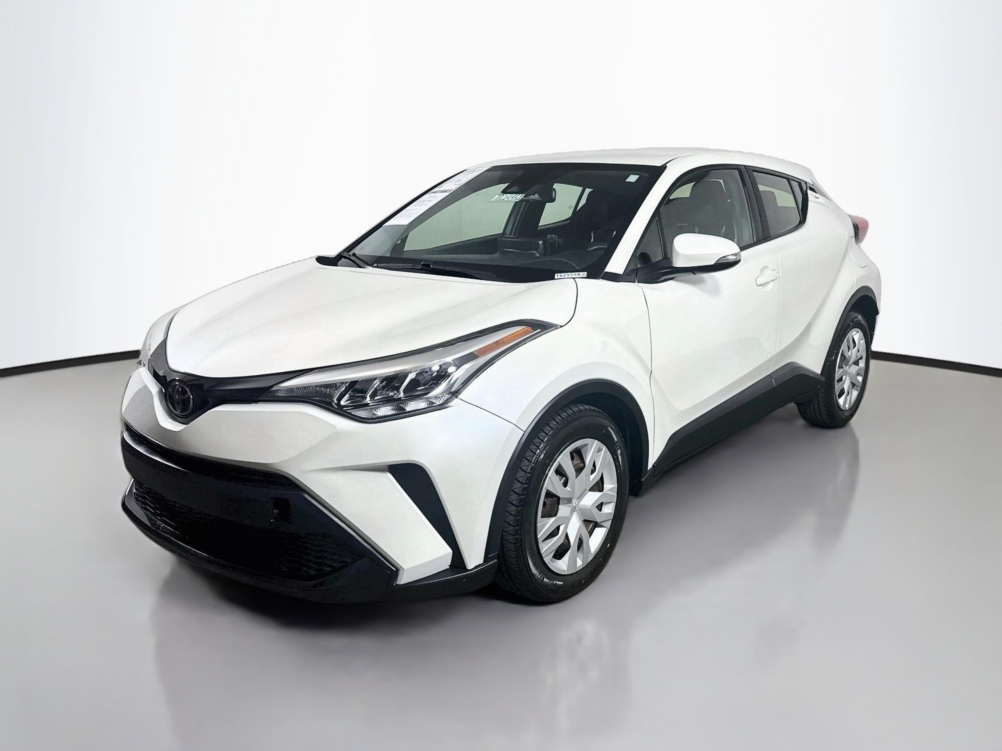Used 2021 Toyota C-HR LE FWD image 3