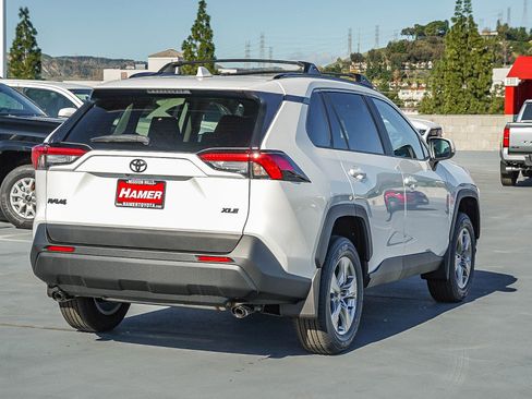 New 2025 Toyota RAV4 XLE image 7