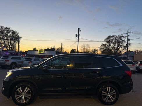 Used 2017 Honda Pilot EX-L image 2