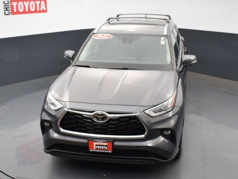Used 2022 Toyota Highlander Limited image 32
