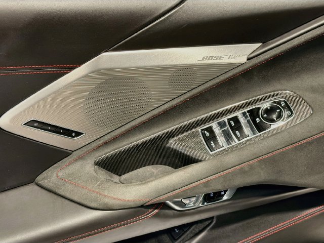 Used 2022 Chevrolet Corvette Stingray Premium Conv w/ Z51 Performance Package RWD image 16