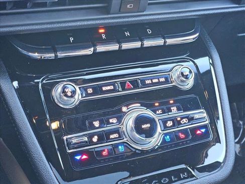 Used 2021 Lincoln Corsair Reserve w/ Elements Package image 29