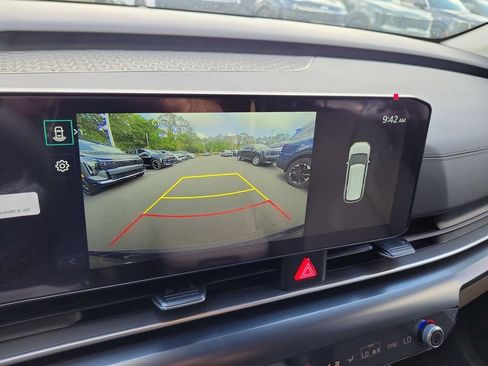 New 2026 Kia Carnival FWD image 30