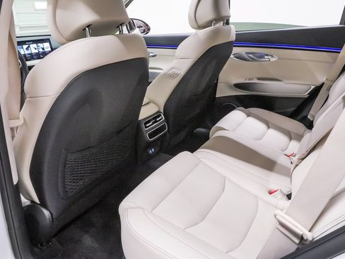 Certified 2026 Genesis GV70 2.5T Select AWD/4WD image 11