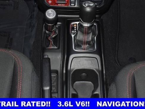 Used 2023 Jeep Wrangler Unlimited Rubicon w/ Cold Weather Group AWD/4WD image 18
