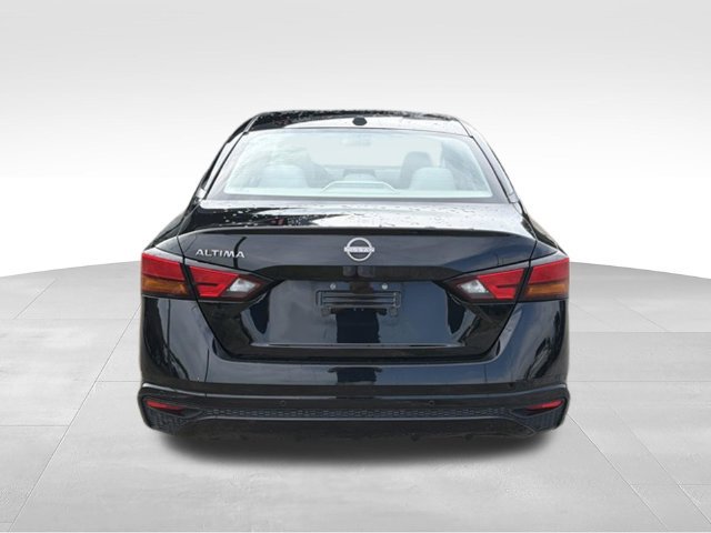 Used 2025 Nissan Altima 2.5 SV FWD image 4