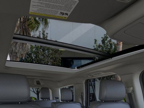 New 2025 Ford Expedition Active image 23