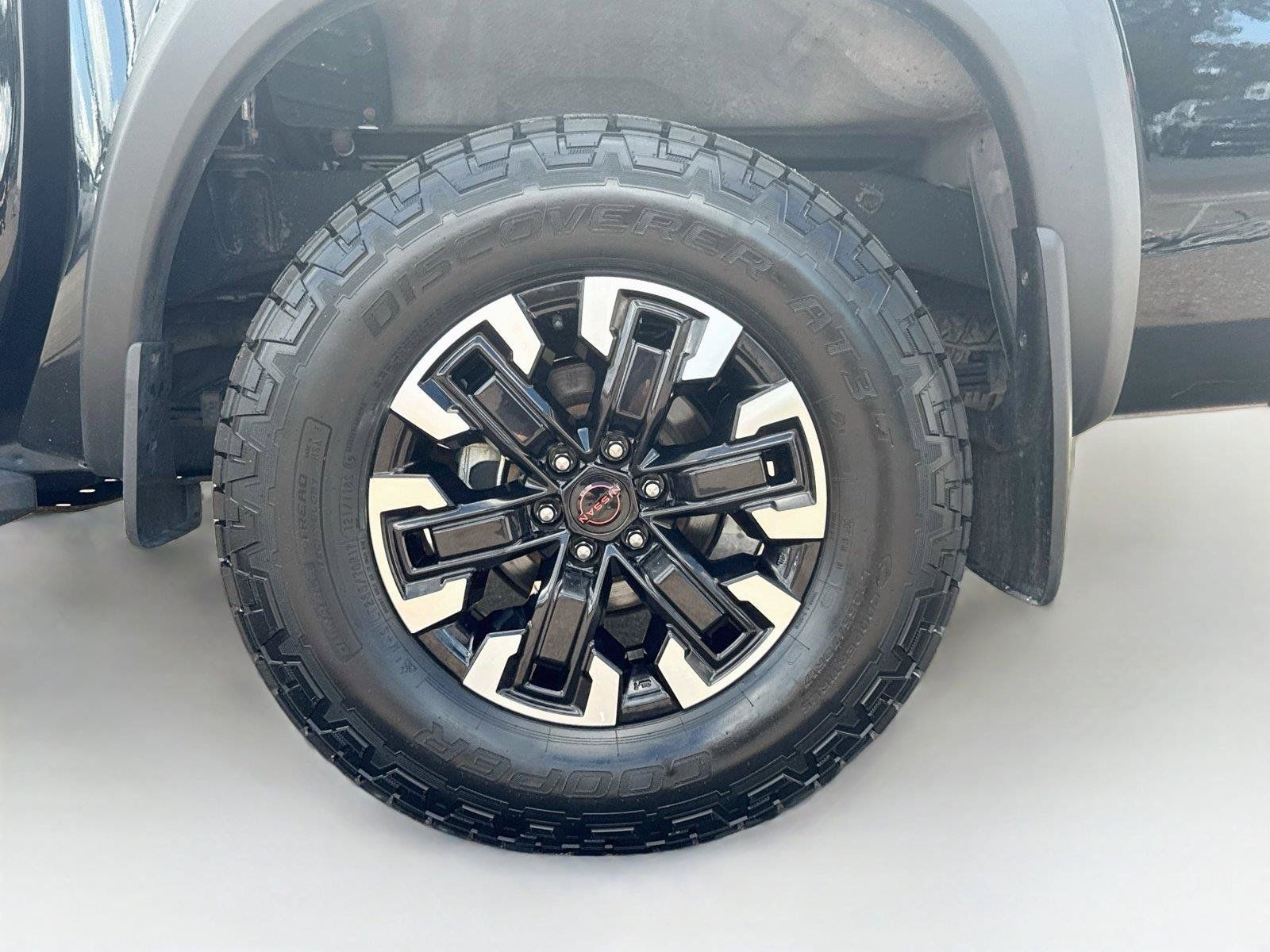 Used 2022 Nissan Frontier PRO-4X w/ Off-Road Protection Package AWD/4WD image 30