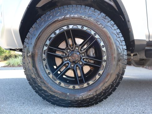 Used 2022 Toyota 4Runner TRD Off-Road AWD/4WD image 11