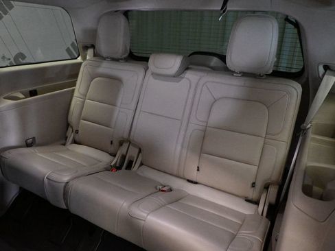 Used 2019 Lincoln Navigator Reserve w/ Cargo Package AWD/4WD image 20