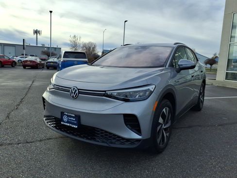 Used 2023 Volkswagen ID.4 Pro image 3