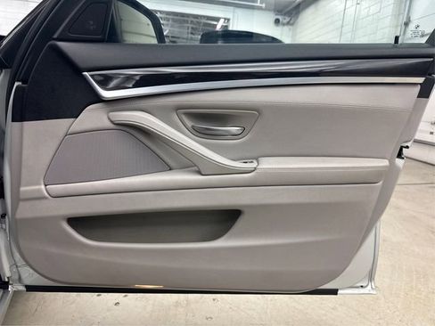 Used 2011 BMW 535i xDrive Sedan image 26