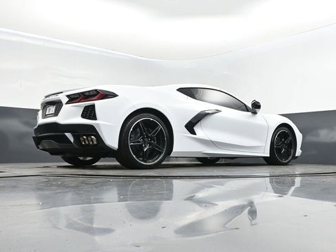 Used 2025 Chevrolet Corvette Stingray Coupe w/ 1LT image 38