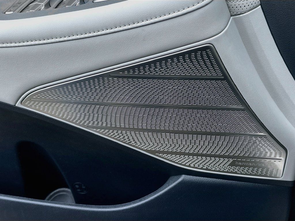 Used 2025 Hyundai Palisade Calligraphy FWD image 19